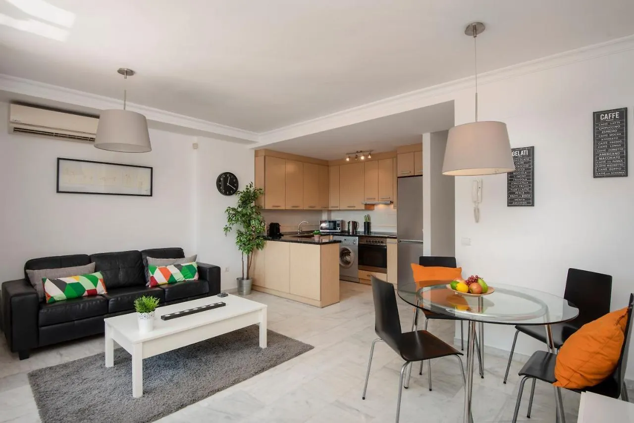 Amazing Corner Duplex Las Salinas Torremolinos 0*,